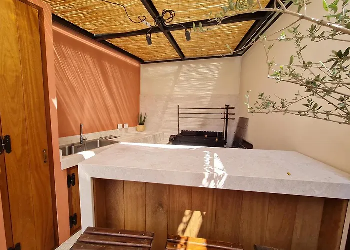 Selin The Stone House בקתה *