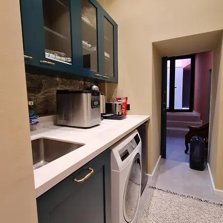 Selin The Stone House Alpehytte